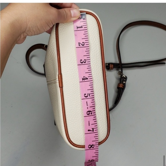Dooney & Bourke Cream and Brown Crossbody toggle Bag festival boho - Picture 11 of 13